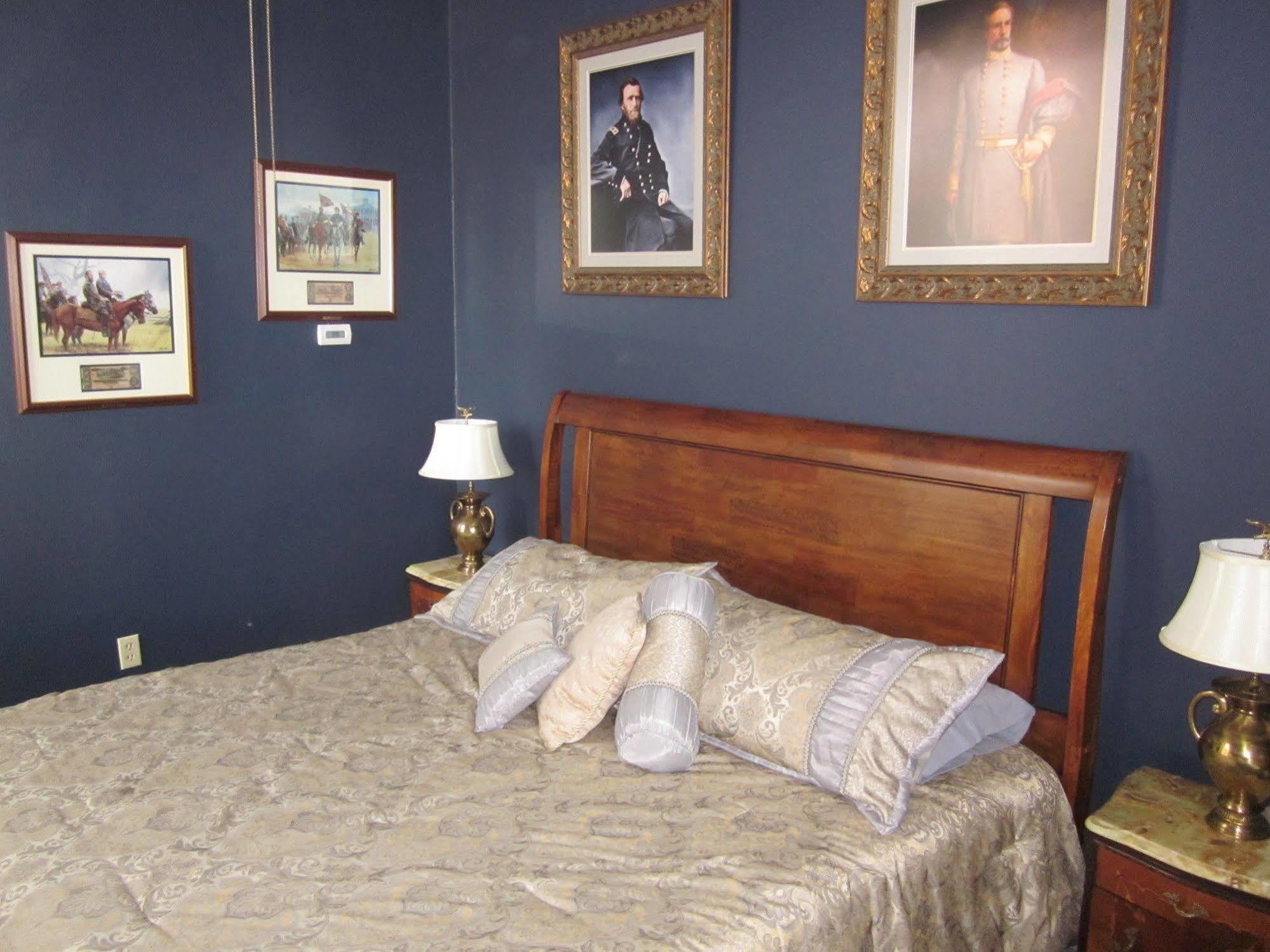 Baer House Inn Виксбърг Екстериор снимка