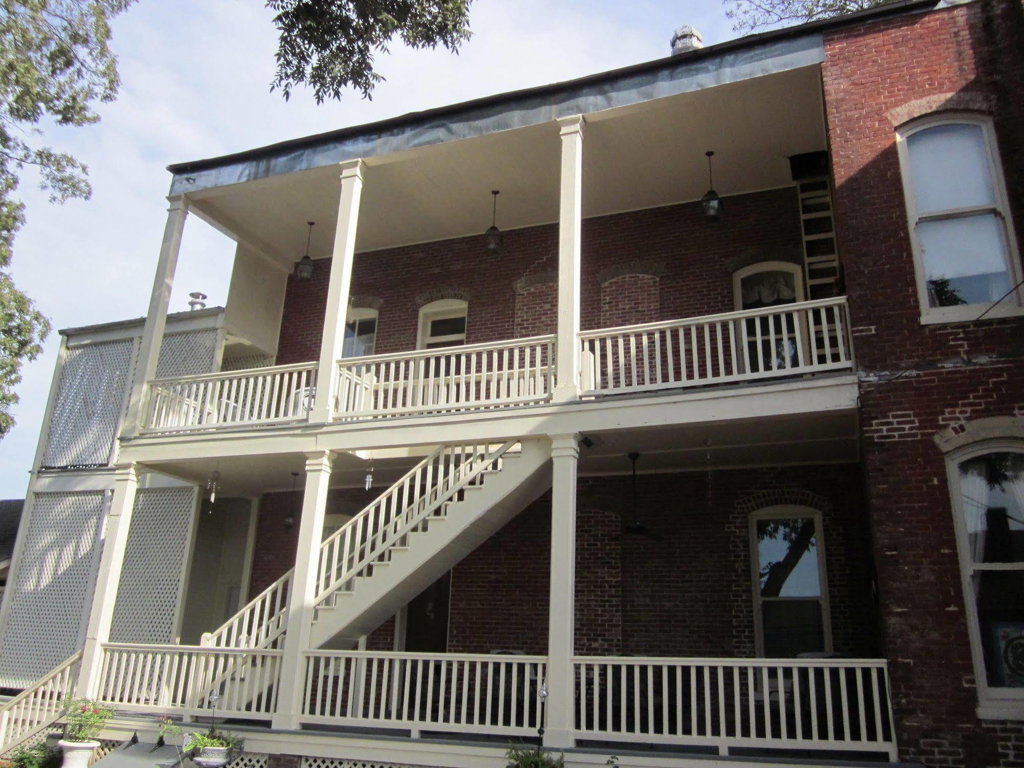 Baer House Inn Виксбърг Екстериор снимка